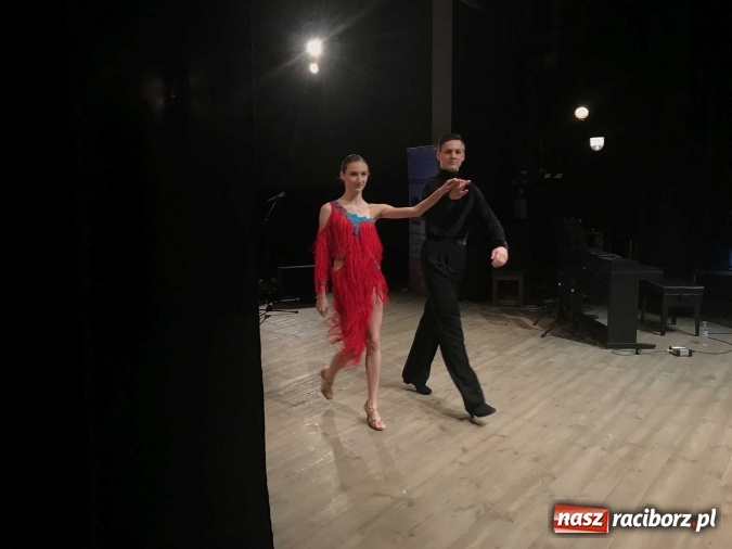 Zdjęcie w galerii na portalu naszraciborz.pl: Grand Prix raciborskiego V Ogólnopolskiego Przeglądu Piosenki Hiszpańskojęzycznej dla warszawianki  wiadomości z regionu