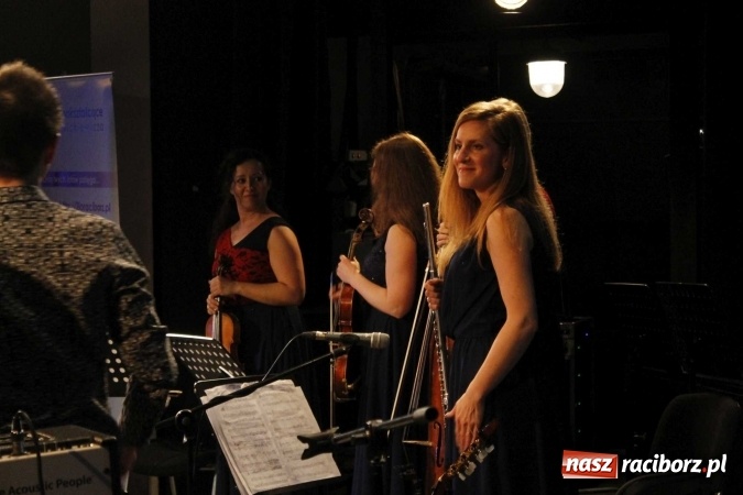Zdjęcie w galerii na portalu naszraciborz.pl: Grand Prix raciborskiego V Ogólnopolskiego Przeglądu Piosenki Hiszpańskojęzycznej dla warszawianki  wiadomości z regionu