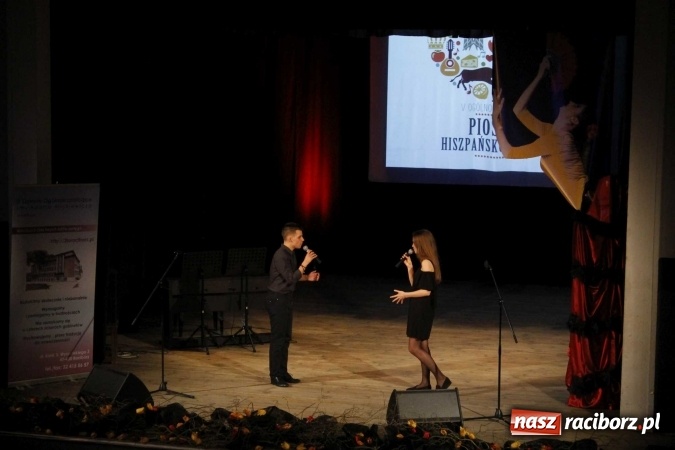 Zdjęcie w galerii na portalu naszraciborz.pl: Grand Prix raciborskiego V Ogólnopolskiego Przeglądu Piosenki Hiszpańskojęzycznej dla warszawianki  wiadomości z regionu