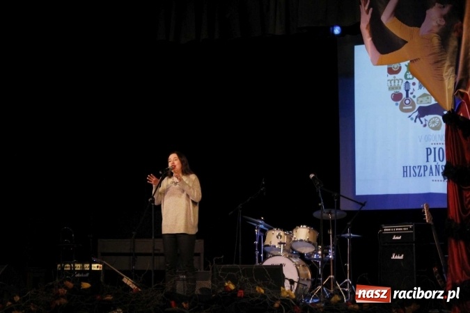 Zdjęcie w galerii na portalu naszraciborz.pl: Grand Prix raciborskiego V Ogólnopolskiego Przeglądu Piosenki Hiszpańskojęzycznej dla warszawianki  wiadomości z regionu