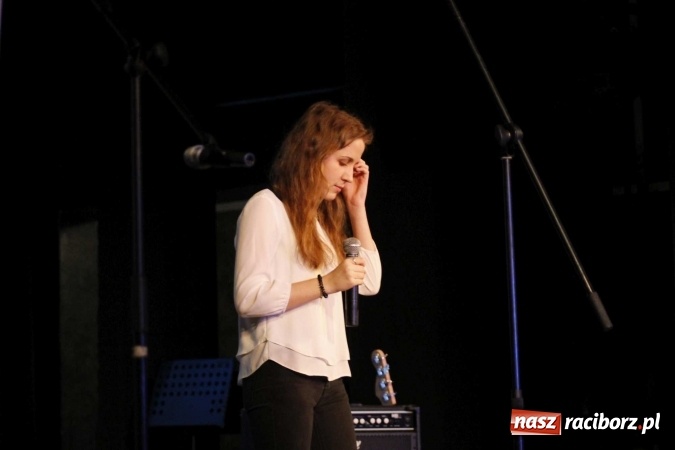 Zdjęcie w galerii na portalu naszraciborz.pl: Grand Prix raciborskiego V Ogólnopolskiego Przeglądu Piosenki Hiszpańskojęzycznej dla warszawianki  wiadomości z regionu