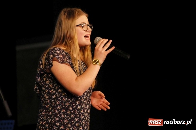 Zdjęcie w galerii na portalu naszraciborz.pl: Grand Prix raciborskiego V Ogólnopolskiego Przeglądu Piosenki Hiszpańskojęzycznej dla warszawianki  wiadomości z regionu