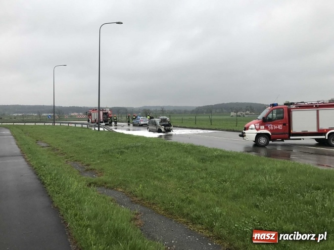 Zdjęcie w galerii na portalu naszraciborz.pl: Matiz wjechał w mercedesa na Piaskowej wiadomości z regionu