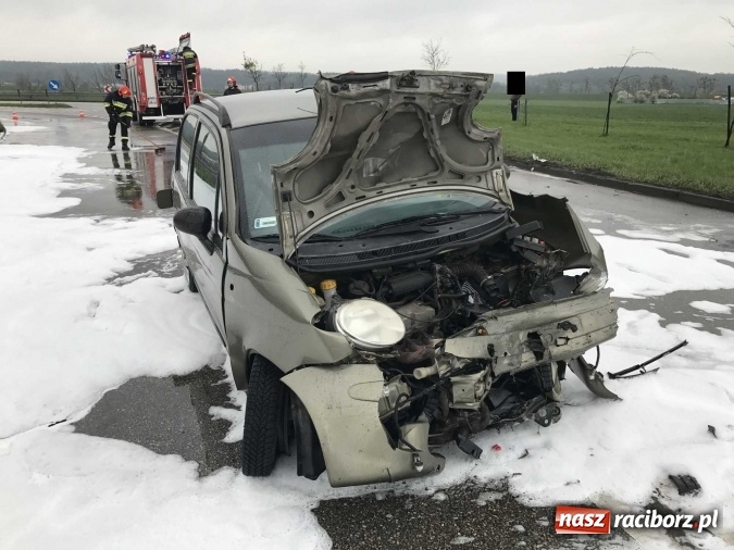 Zdjęcie w galerii na portalu naszraciborz.pl: Matiz wjechał w mercedesa na Piaskowej wiadomości z regionu