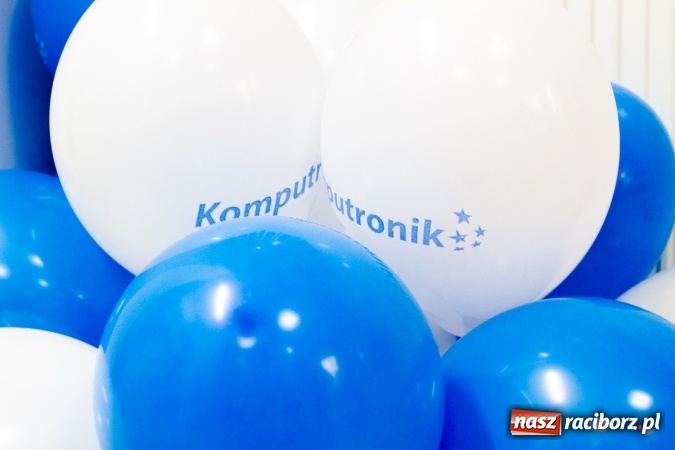 Zdjęcie w galerii na portalu naszraciborz.pl: Wielkie otwarcie salonu KOMPUTRONIK w Raciborzu przy Bankowej wiadomości z regionu