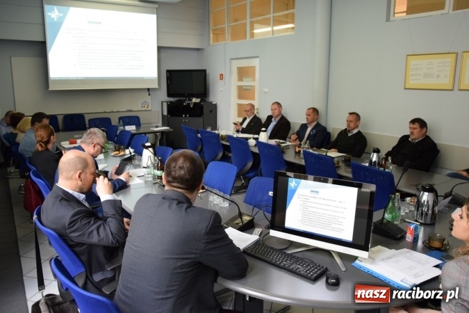 Zdjęcie w galerii na portalu naszraciborz.pl: Odbyło się posiedzenie Konsultacyjnej Rady Gospodarczej przy prezydencie Raciborza wiadomości z regionu