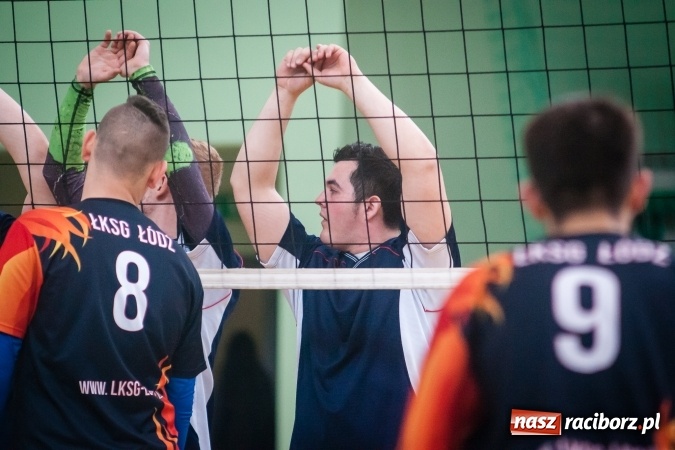 Zdjęcie w galerii na portalu naszraciborz.pl: Trwają zmagania w Mistrzostwach Polski Niesłyszących w Piłce Siatkowej Mężczyzn do lat 22 wiadomości z regionu