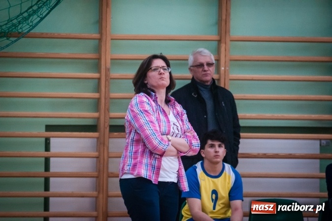 Zdjęcie w galerii na portalu naszraciborz.pl: Trwają zmagania w Mistrzostwach Polski Niesłyszących w Piłce Siatkowej Mężczyzn do lat 22 wiadomości z regionu