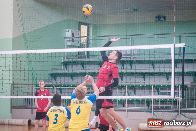 Zdjęcie w galerii na portalu naszraciborz.pl: Trwają zmagania w Mistrzostwach Polski Niesłyszących w Piłce Siatkowej Mężczyzn do lat 22 wiadomości z regionu