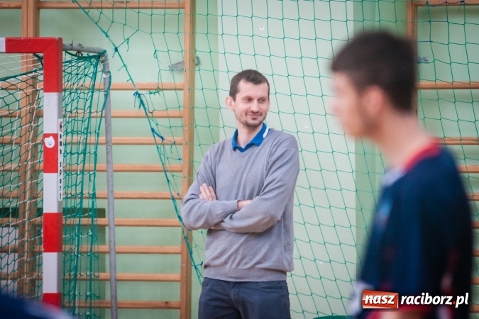 Zdjęcie w galerii na portalu naszraciborz.pl: Trwają zmagania w Mistrzostwach Polski Niesłyszących w Piłce Siatkowej Mężczyzn do lat 22 wiadomości z regionu