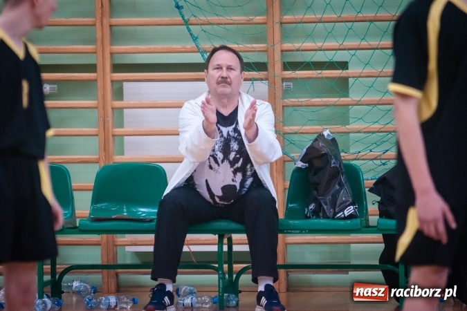 Zdjęcie w galerii na portalu naszraciborz.pl: Trwają zmagania w Mistrzostwach Polski Niesłyszących w Piłce Siatkowej Mężczyzn do lat 22 wiadomości z regionu