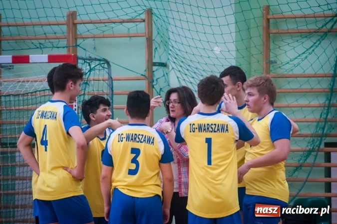 Zdjęcie w galerii na portalu naszraciborz.pl: Trwają zmagania w Mistrzostwach Polski Niesłyszących w Piłce Siatkowej Mężczyzn do lat 22 wiadomości z regionu