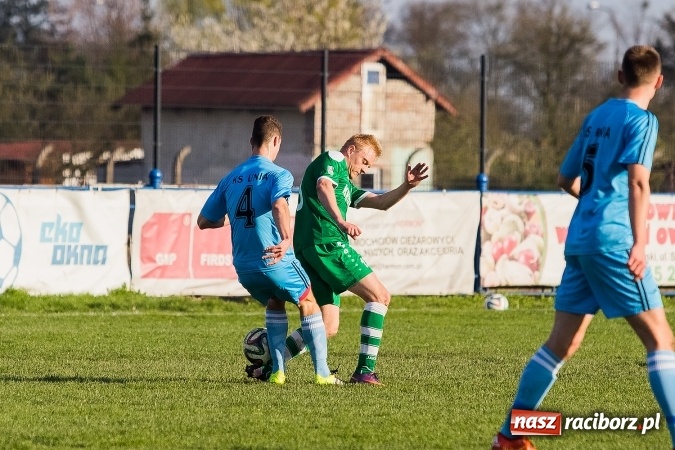 Zdjęcie w galerii na portalu naszraciborz.pl: IV liga: Mateusz Kocot show przy Srebrnej  wiadomości z regionu