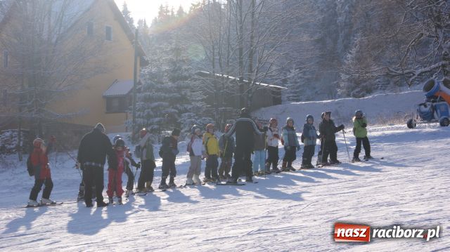 Zdjęcie w galerii na portalu naszraciborz.pl: Białe szaleństwo w Zieleńcu wiadomości z regionu