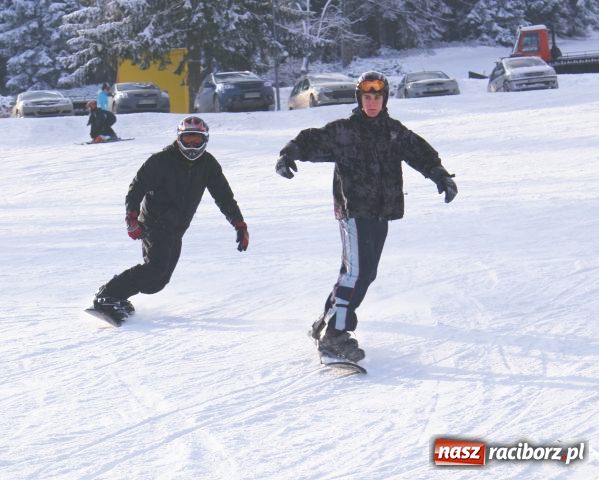 Zdjęcie w galerii na portalu naszraciborz.pl: Białe szaleństwo w Zieleńcu wiadomości z regionu
