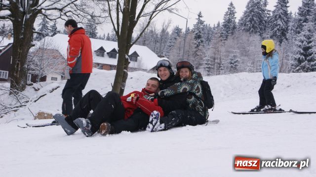 Zdjęcie w galerii na portalu naszraciborz.pl: Białe szaleństwo w Zieleńcu wiadomości z regionu