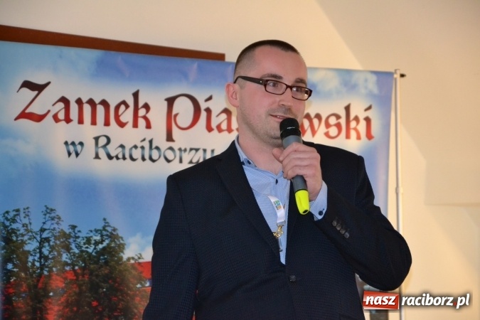 Zdjęcie w galerii na portalu naszraciborz.pl: Dziecko z autyzmem – współczesne metody terapii. Konferencja na Zamku Piastowskim  wiadomości z regionu