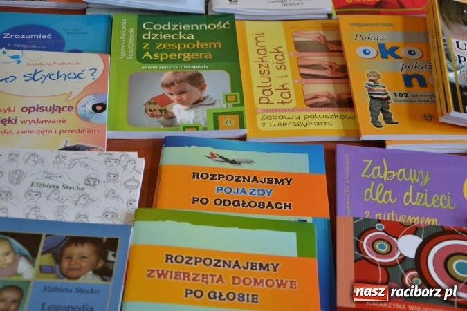 Zdjęcie w galerii na portalu naszraciborz.pl: Dziecko z autyzmem – współczesne metody terapii. Konferencja na Zamku Piastowskim  wiadomości z regionu
