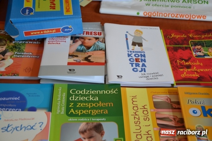 Zdjęcie w galerii na portalu naszraciborz.pl: Dziecko z autyzmem – współczesne metody terapii. Konferencja na Zamku Piastowskim  wiadomości z regionu