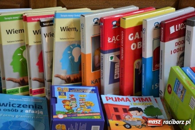 Zdjęcie w galerii na portalu naszraciborz.pl: Dziecko z autyzmem – współczesne metody terapii. Konferencja na Zamku Piastowskim  wiadomości z regionu