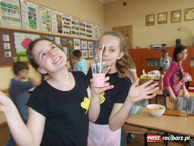 Zdjęcie w galerii na portalu naszraciborz.pl: Smacznie, zdrowo, kolorowo w SP 4  wiadomości z regionu