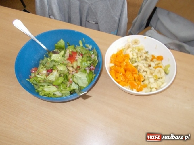 Zdjęcie w galerii na portalu naszraciborz.pl: Smacznie, zdrowo, kolorowo w SP 4  wiadomości z regionu