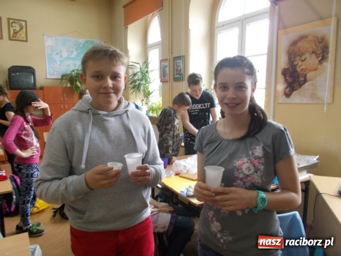 Zdjęcie w galerii na portalu naszraciborz.pl: Smacznie, zdrowo, kolorowo w SP 4  wiadomości z regionu