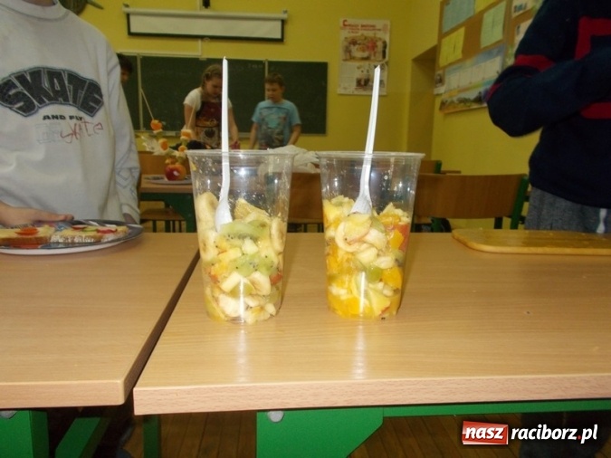 Zdjęcie w galerii na portalu naszraciborz.pl: Smacznie, zdrowo, kolorowo w SP 4  wiadomości z regionu