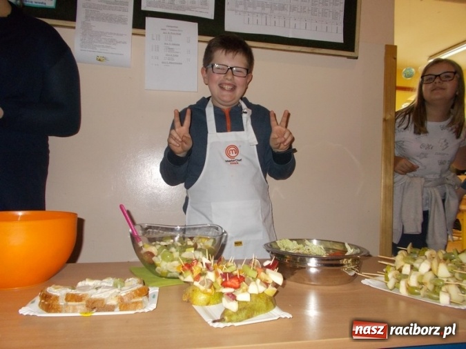 Zdjęcie w galerii na portalu naszraciborz.pl: Smacznie, zdrowo, kolorowo w SP 4  wiadomości z regionu