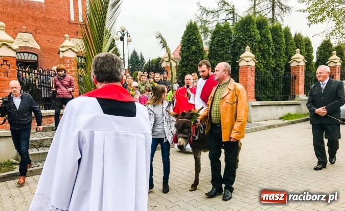 Zdjęcie w galerii na portalu naszraciborz.pl: Żałość ze śmiechem i smutek z weselem wiadomości z regionu