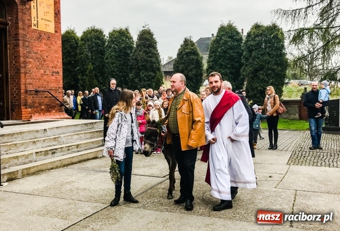 Zdjęcie w galerii na portalu naszraciborz.pl: Żałość ze śmiechem i smutek z weselem wiadomości z regionu