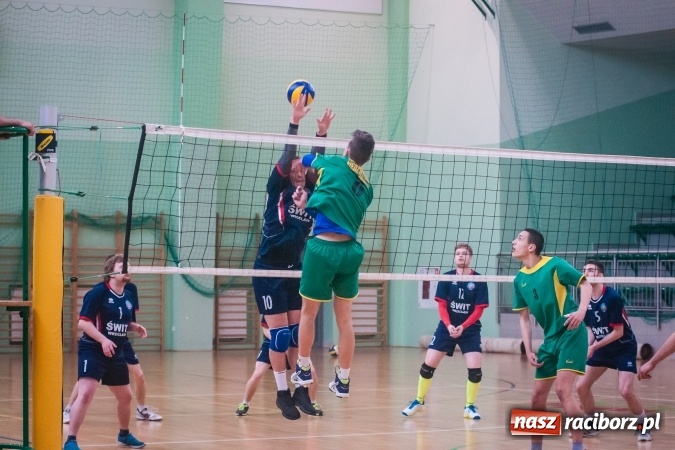 Zdjęcie w galerii na portalu naszraciborz.pl: UKS Wiosło Szczecin Mistrzem Polski w Siatkówce Niesłyszących wiadomości z regionu