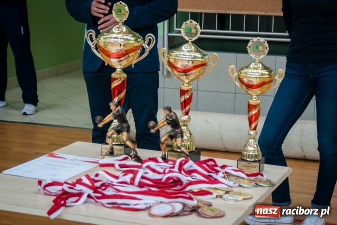 Zdjęcie w galerii na portalu naszraciborz.pl: UKS Wiosło Szczecin Mistrzem Polski w Siatkówce Niesłyszących wiadomości z regionu