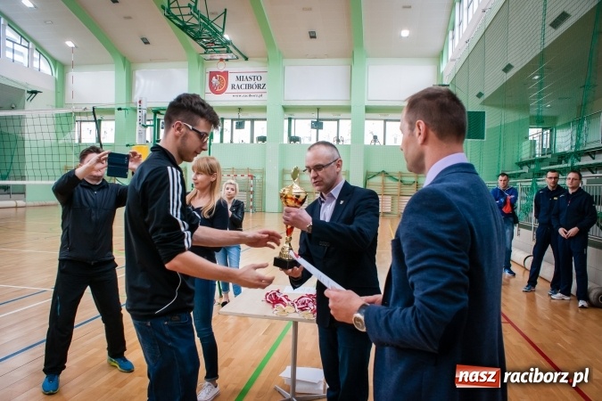 Zdjęcie w galerii na portalu naszraciborz.pl: UKS Wiosło Szczecin Mistrzem Polski w Siatkówce Niesłyszących wiadomości z regionu