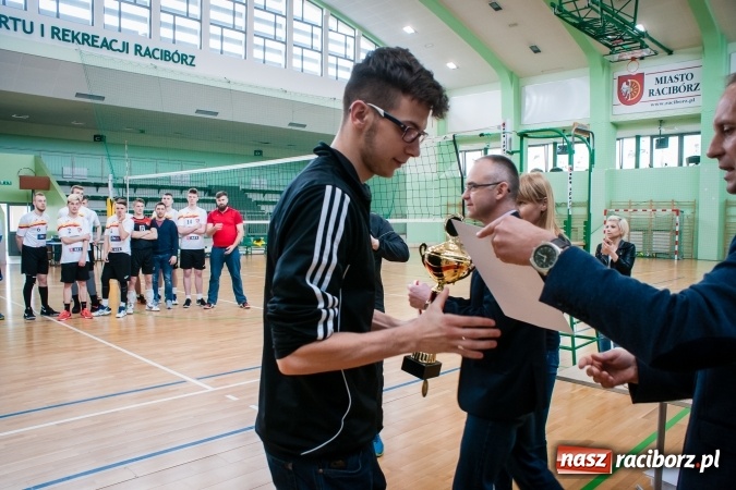 Zdjęcie w galerii na portalu naszraciborz.pl: UKS Wiosło Szczecin Mistrzem Polski w Siatkówce Niesłyszących wiadomości z regionu
