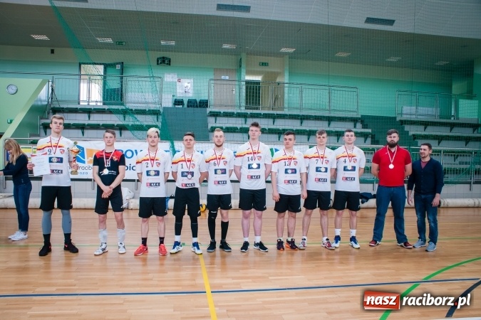 Zdjęcie w galerii na portalu naszraciborz.pl: UKS Wiosło Szczecin Mistrzem Polski w Siatkówce Niesłyszących wiadomości z regionu