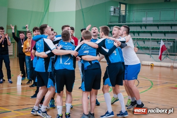 Zdjęcie w galerii na portalu naszraciborz.pl: UKS Wiosło Szczecin Mistrzem Polski w Siatkówce Niesłyszących wiadomości z regionu
