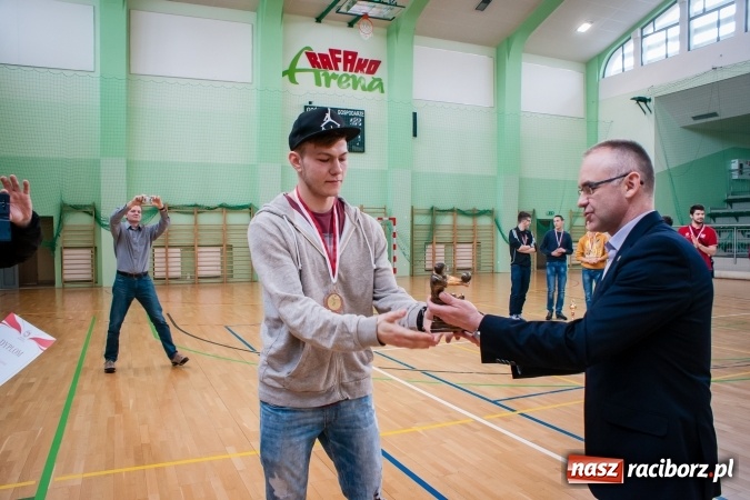 Zdjęcie w galerii na portalu naszraciborz.pl: UKS Wiosło Szczecin Mistrzem Polski w Siatkówce Niesłyszących wiadomości z regionu