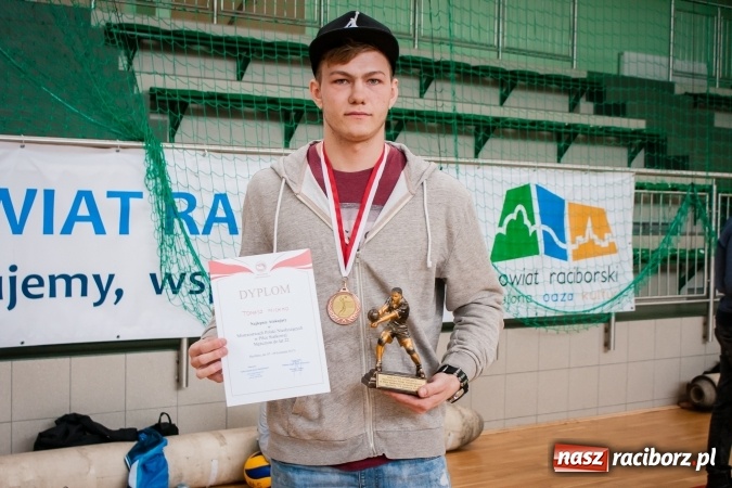 Zdjęcie w galerii na portalu naszraciborz.pl: UKS Wiosło Szczecin Mistrzem Polski w Siatkówce Niesłyszących wiadomości z regionu