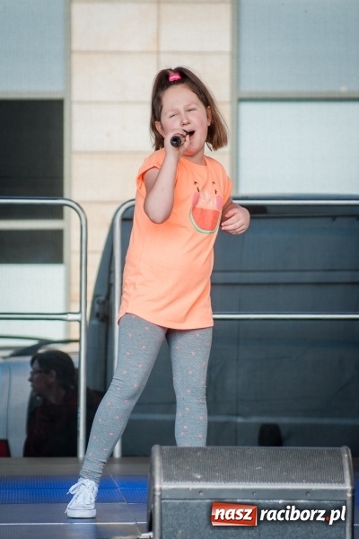 Zdjęcie w galerii na portalu naszraciborz.pl: Niedzielne występy artystyczne podczas Jarmarku Wielkanocnego wiadomości z regionu
