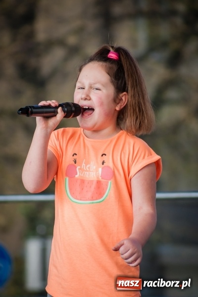 Zdjęcie w galerii na portalu naszraciborz.pl: Niedzielne występy artystyczne podczas Jarmarku Wielkanocnego wiadomości z regionu