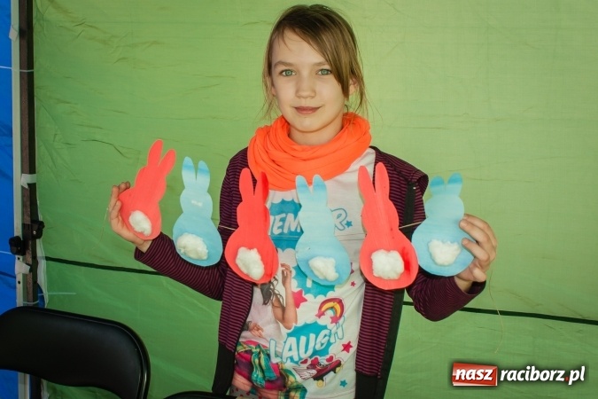 Zdjęcie w galerii na portalu naszraciborz.pl: Niedzielne występy artystyczne podczas Jarmarku Wielkanocnego wiadomości z regionu