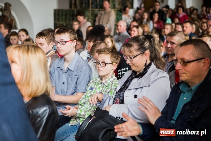 Zdjęcie w galerii na portalu naszraciborz.pl: Najładniejsze pisanki, palmy i kartki wielkanocne nagrodzono w Muzeum wiadomości z regionu