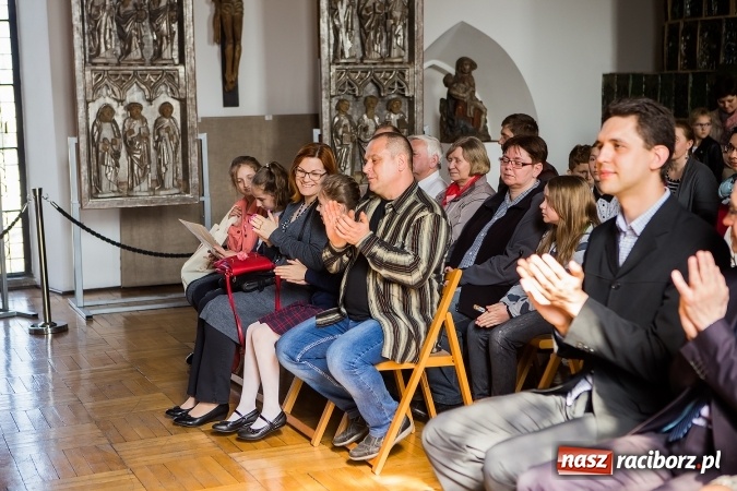 Zdjęcie w galerii na portalu naszraciborz.pl: Najładniejsze pisanki, palmy i kartki wielkanocne nagrodzono w Muzeum wiadomości z regionu