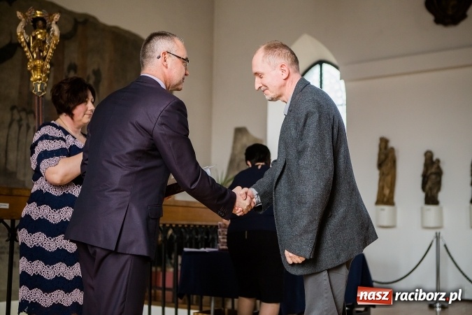 Zdjęcie w galerii na portalu naszraciborz.pl: Najładniejsze pisanki, palmy i kartki wielkanocne nagrodzono w Muzeum wiadomości z regionu