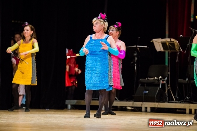 Zdjęcie w galerii na portalu naszraciborz.pl: Koncert charytatywny Stowarzyszenia Źródło wiadomości z regionu