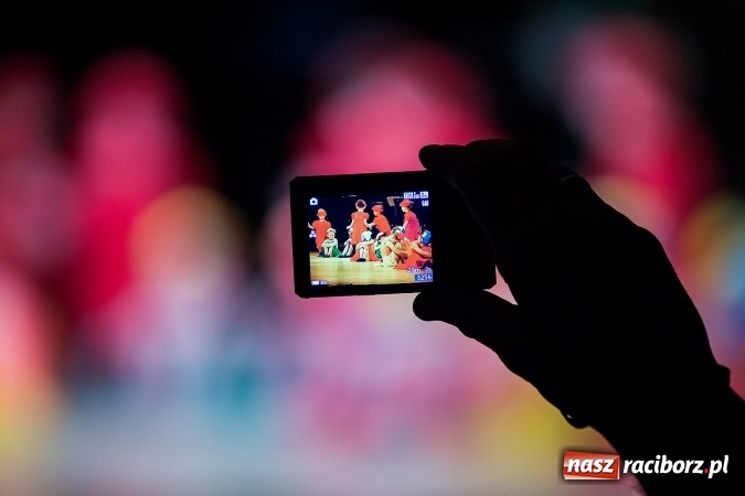 Zdjęcie w galerii na portalu naszraciborz.pl: Koncert charytatywny Stowarzyszenia Źródło wiadomości z regionu