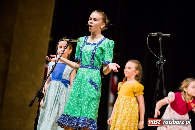 Zdjęcie w galerii na portalu naszraciborz.pl: Koncert charytatywny Stowarzyszenia Źródło wiadomości z regionu