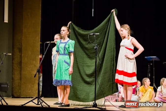 Zdjęcie w galerii na portalu naszraciborz.pl: Koncert charytatywny Stowarzyszenia Źródło wiadomości z regionu