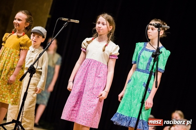 Zdjęcie w galerii na portalu naszraciborz.pl: Koncert charytatywny Stowarzyszenia Źródło wiadomości z regionu